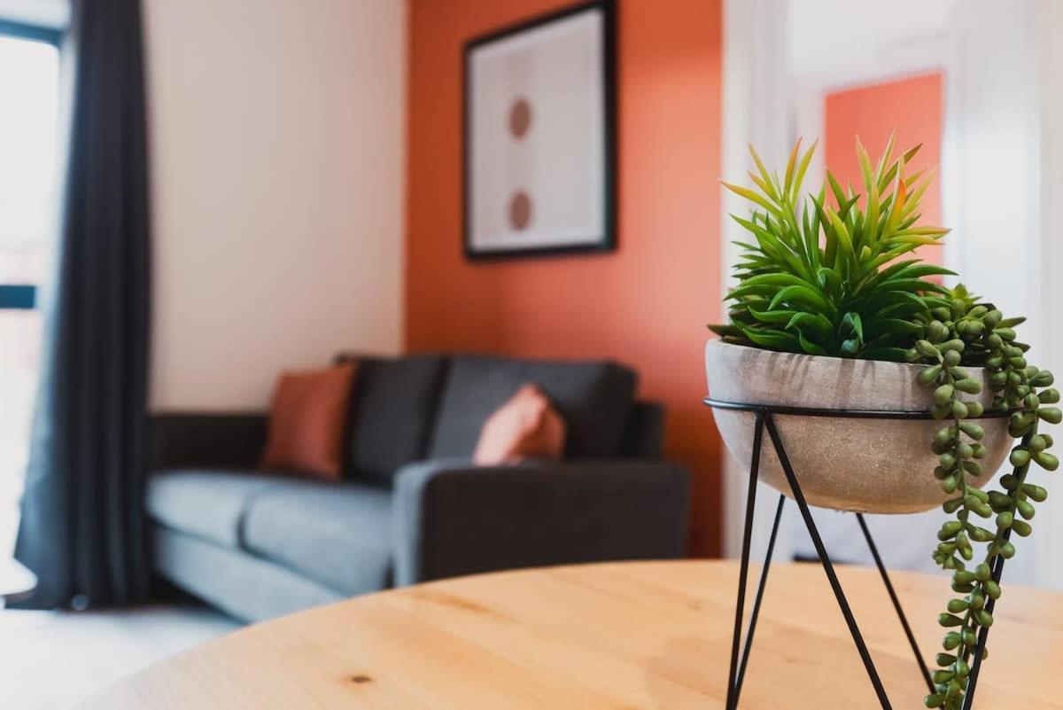 Stayzeni, Hardwick House Derby 2 Bed Apartment Exteriér fotografie